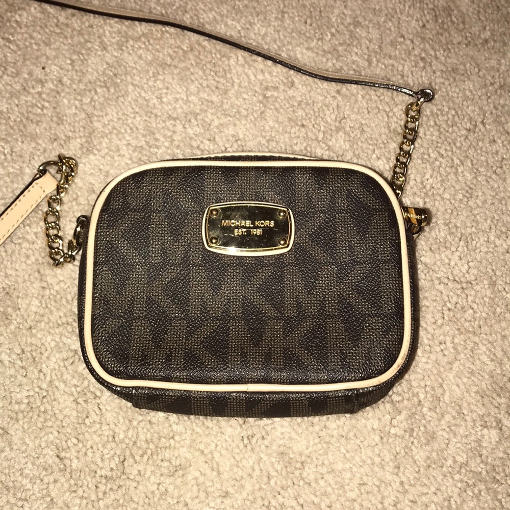 Like new crossbody bag!